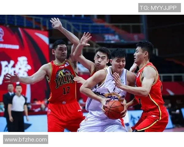 西安足球队强势领跑挑战赛积分榜以99分稳居第一 西安足球队强势领跑挑战赛积分榜以99分稳居第一