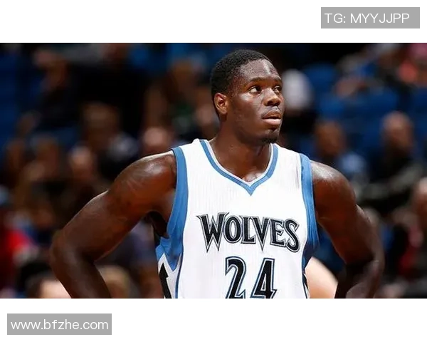 昔日辉煌如今落寞被解雇的足球明星们的悲惨命运与反思